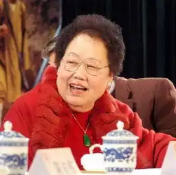 中国评论新闻胡润女富豪榜陈丽华首次成为中国女首富