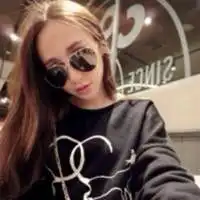 你们谁有好看的女生扣扣头像啊