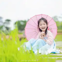四个小小的闺蜜汉服照