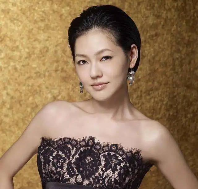 有威望又讲义气,最有可能在朋友中充当大姐头的三大星座女