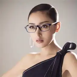 张天爱高清头像大全喜欢你牵着我的手穿过人群的感觉