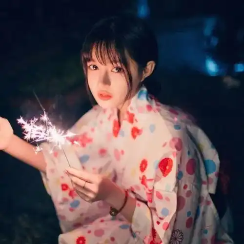 像我这样冲动的女孩就应该有人狠狠的给我打一笔钱让我冷静冷静