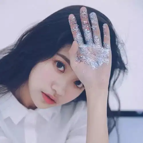 闺蜜头像圆她一个公主梦谁来当王子