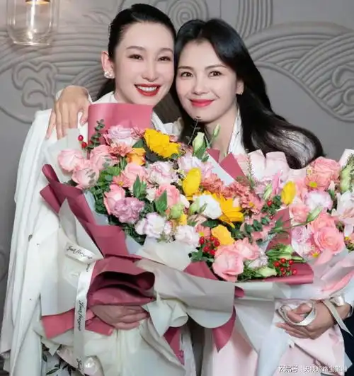 花少彻底发癫两个最难搞的加入进来,花儿与少年变身花儿与老登