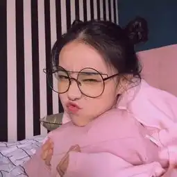 阔耐的闺蜜头像我想要偷一点快乐给你