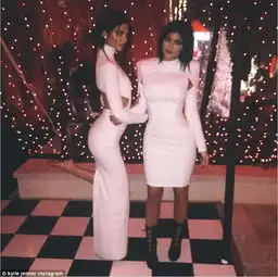 卡戴珊家狂浪圣诞夜奥多姆前妻不雅照