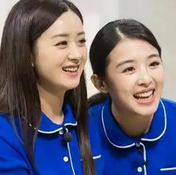 赵丽颖为张碧晨去看演唱会,她的闺蜜团里有一个几乎没人记得