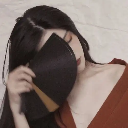 真人闺蜜头像且听风吟,静待花开