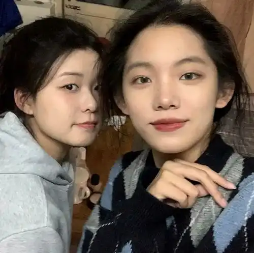 闺蜜头像自卑溢出来就变成了安静与温柔