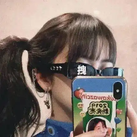 今日头像丨泡面加蛋,烦恼滚蛋