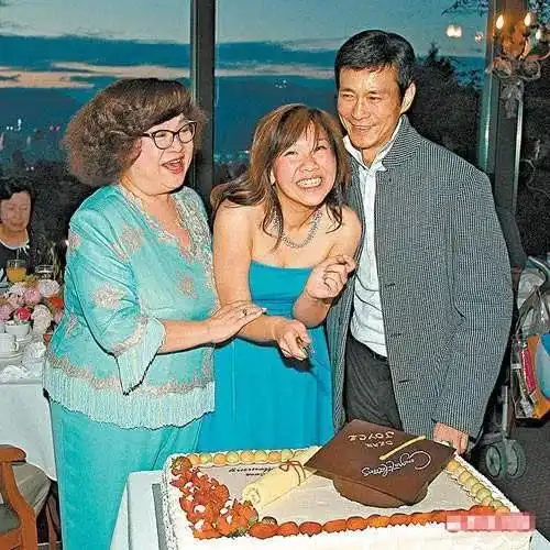 沈殿霞去世14周年,女儿郑欣宜发长文悼念,网友瞬间泪目了