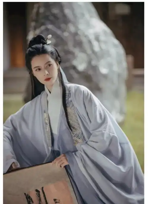 古风真人女生头像三愿只身过千帆,再无相思寄南山