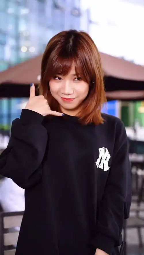 第一次和闺蜜男友见面,竟然