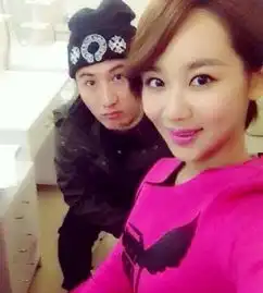 杨紫曝光小学时期青涩照片网友称变化很大