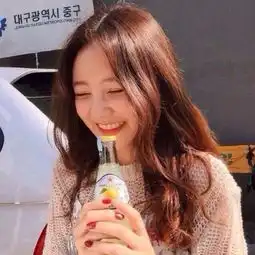 清纯萌妹子女生微信头像2018独一无二辣条阻止了我当淑女