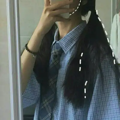 半身头像女生清纯学院风图片