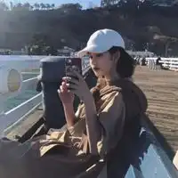 qq女头像闺蜜一人一个,全部都是时尚卖萌的