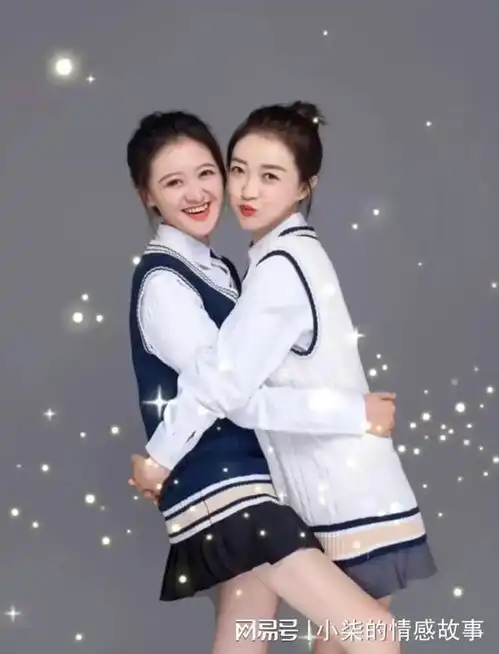 世上靓丽母女拍摄学院风写真,两人似闺蜜,谁是妈妈谁是女儿