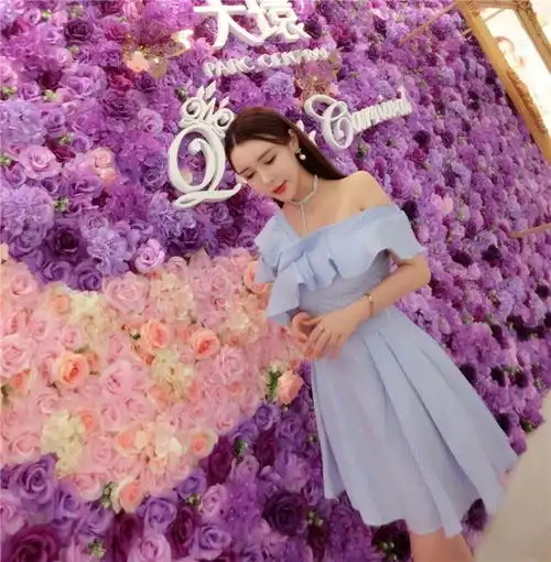 参加闺蜜婚礼,穿荷叶边连衣裙保证气质