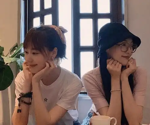 唐嫣产后与闺蜜首聚,一度为照顾女儿放弃社交,称半年只出两次门