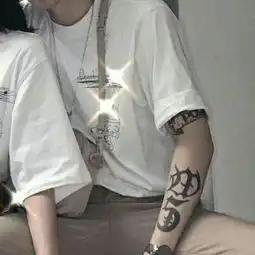 怦然心动情头一左一右双人两张人物图片