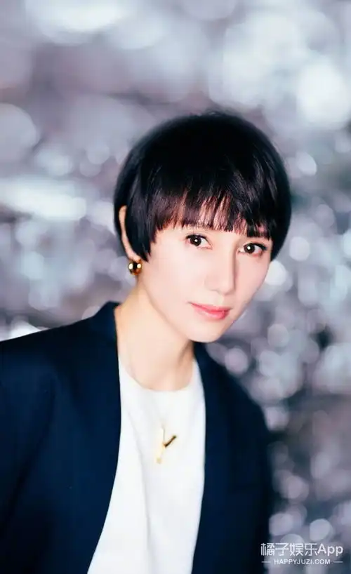 唐晶罗子君闺蜜再同框,一个帅气一个优雅超养眼