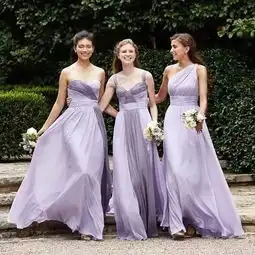 这5个千元伴娘服品牌,让你的好闺蜜在婚礼上也和你一样美