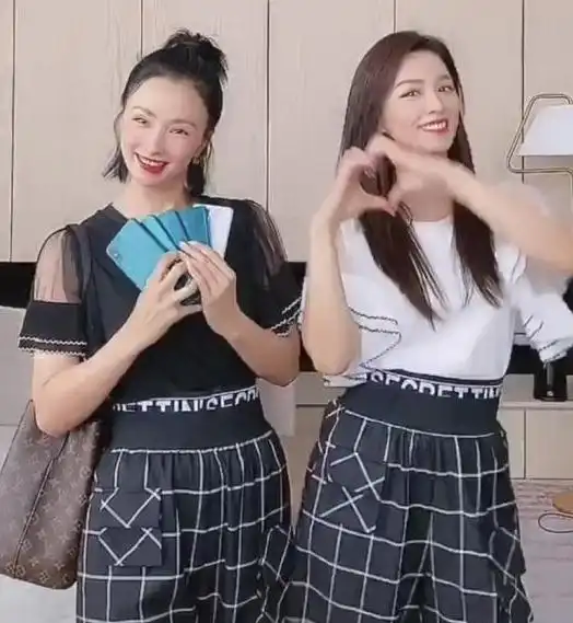 陶虹退出张庭夫妇传媒公司股东