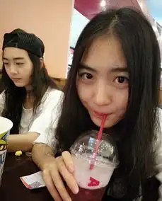 双胞胎颜值一样,分数一样连考上的学校和专业都一样