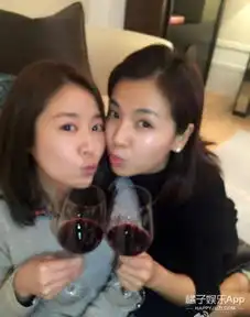 快讯林心如生日刘涛献吻,原来两位女神都认识10年了