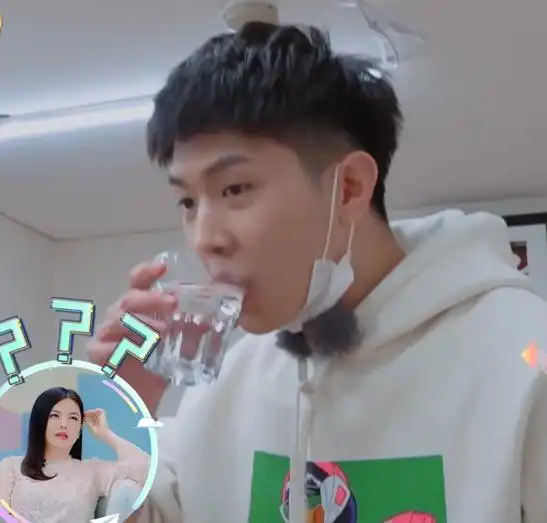 程潇男闺蜜第一次去她家做客,看他进厨房时,程潇不平静了