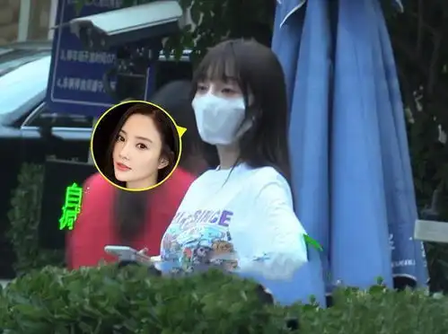 李小璐与贾乃亮重聚后心情好约闺蜜聚餐热聊