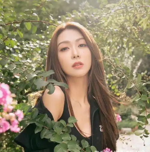 这是逆龄生长吧陈意涵和张钧甯的闺蜜是她上节目秒杀众女星