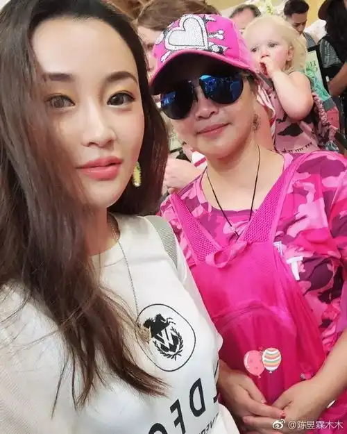 吴秀波的小三比景甜还要壕出10倍王思聪骂他只因小三是自己女友的闺蜜