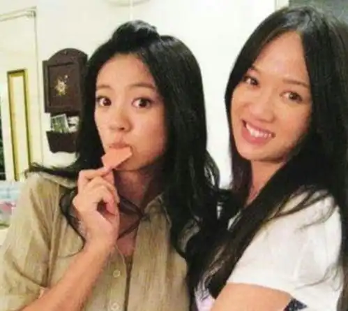 陈乔恩探望好闺蜜安以轩月子期,大赞娃宝比妈妈美,亲妈要吃醋了