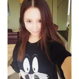 都知乔任梁有个闺蜜陈乔恩,却不知他有个女友,可惜备受舆论谴责