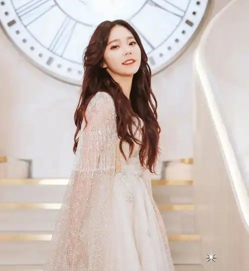 火箭少女全员婚纱照look,11个人11个造型,看了谁不想结婚呢